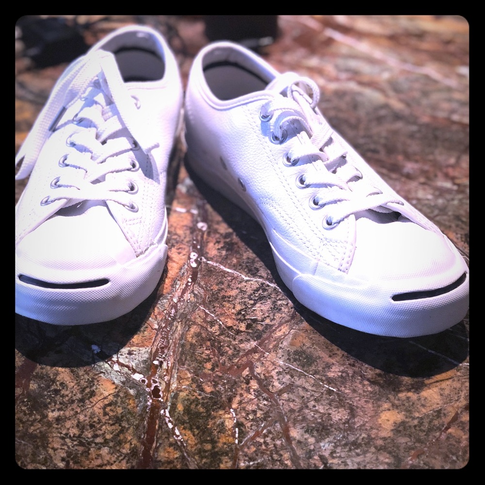 Tennis Shoes